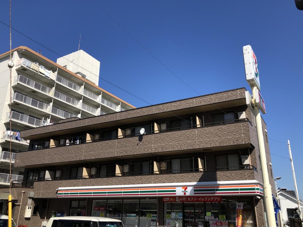 マーケットピア セブンイレブン 横須賀日の出町3丁目店 横須賀市日の出町