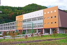 スタディピア 吾妻郡長野原町の学校 塾 幼稚園 専門学校 自動車学校一覧