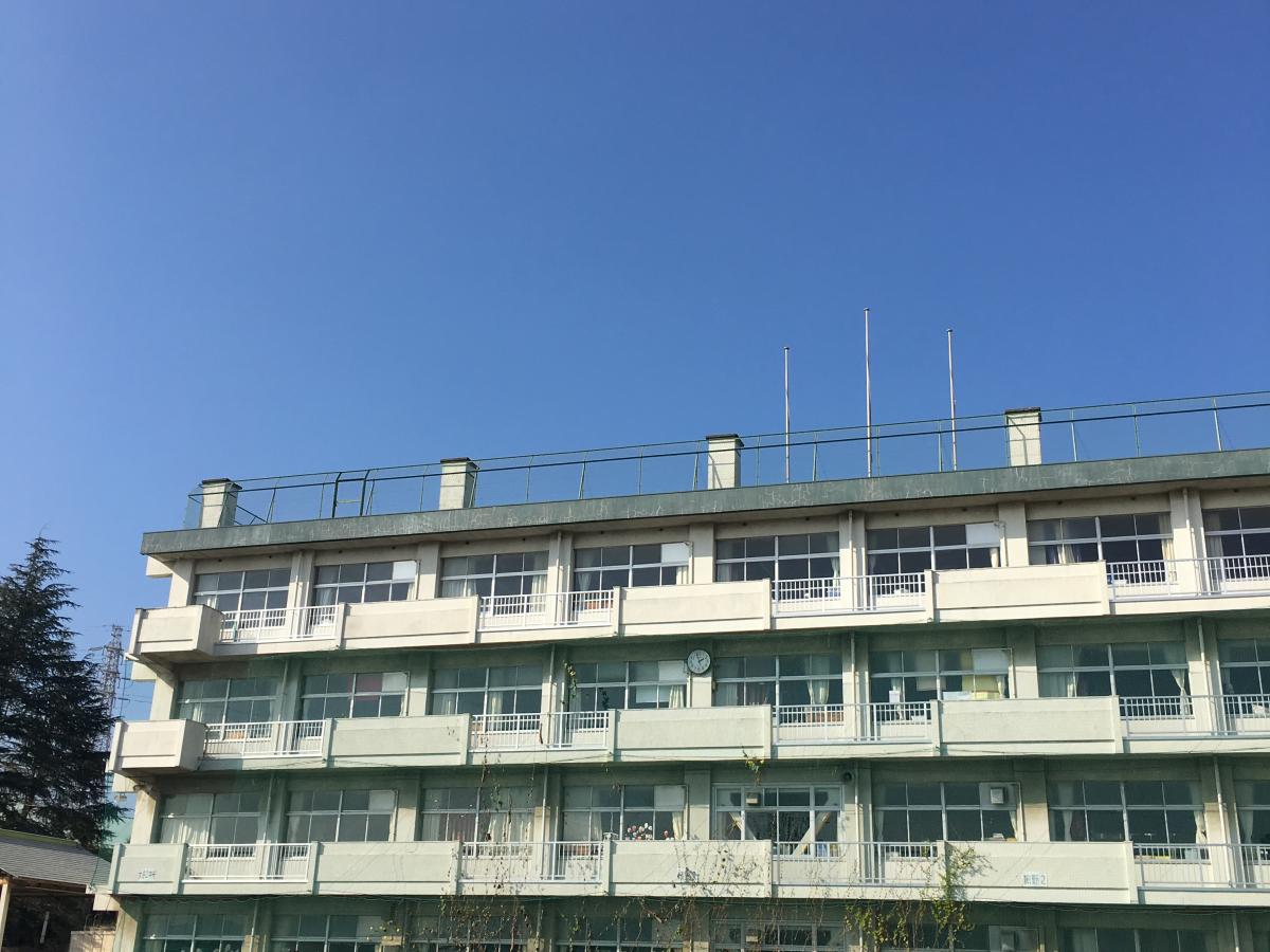 【ホームメイト】大谷口小学校の動画:さいたま市立大谷口小学校のひなん所看板から正門、南門の動画 【ホームメイト】大谷口小学校の動画:さいたま市立大谷口小学校のひなん所看板から正門、南門の動画
