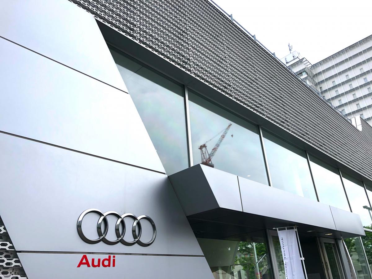 マーケットピア ａｕｄｉ ａｐｐｒｏｖｅｄ ａｕｔｏｍｏｂｉｌｅりんくう 泉佐野市りんくう往来北