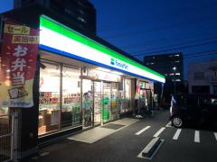 マーケットピア ファミリーマート 春日井上条六丁目店 春日井市上条町