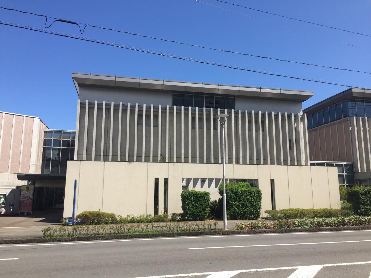 パブリネット 諌早図書館 諫早市東小路町