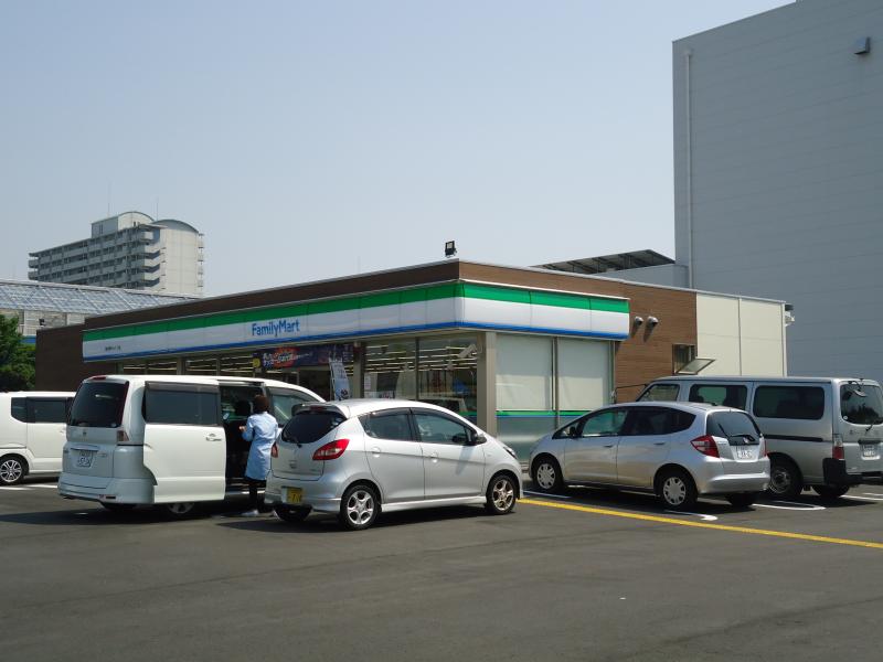 マーケットピア ファミリーマート 泉佐野りんくう店 泉佐野市りんくう往来南