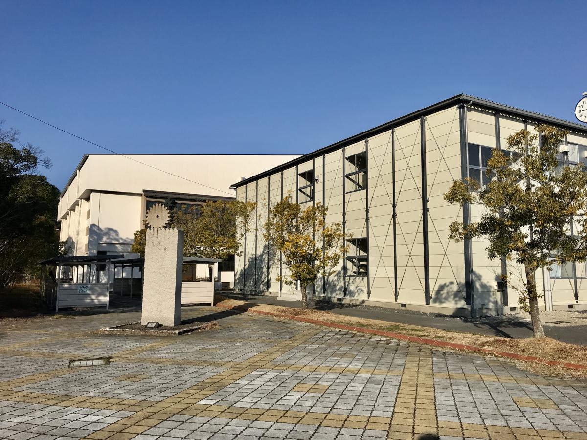 スタディピア 城山中学校 甲賀市水口町水口