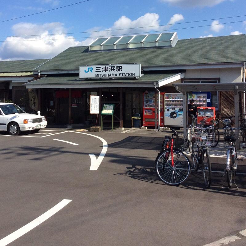 【ユキサキナビ】JR予讃線(高松-宇和島)三津浜駅(松山市会津町) 【ユキサキナビ】JR予讃線(高松-宇和島)三津浜駅(松山市会津町)