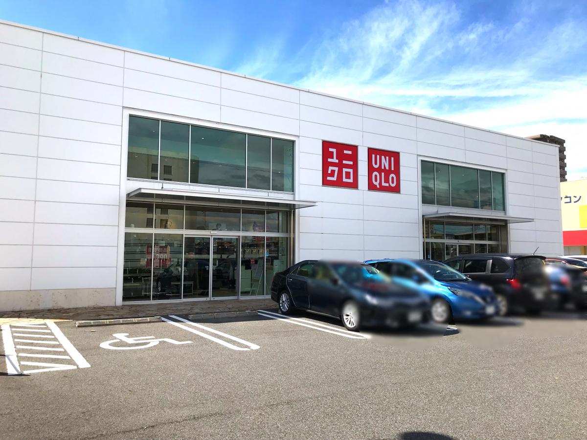 マーケットピア ユニクロ 小牧店 小牧市郷中