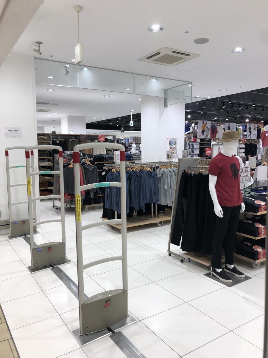 マーケットピア ユニクロ ららぽーと新三郷店 三郷市