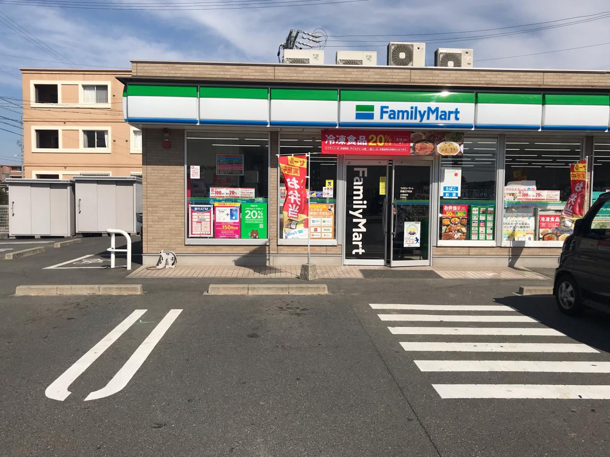 マーケットピア ファミリーマート 鈴鹿白子町店 鈴鹿市白子町