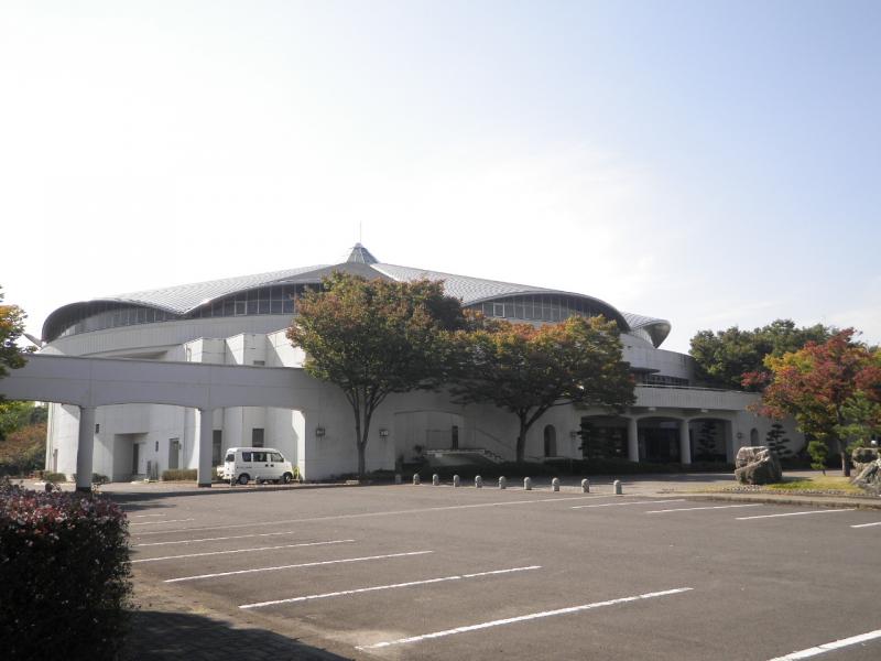 スポランド 伊予三島運動公園市民体育館 四国中央市中之庄町